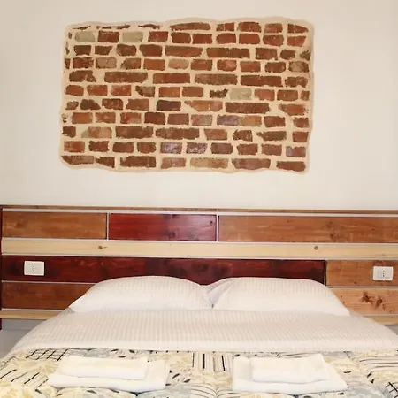 Apartamento Downtown With Self Check-in 24/7. Tirana