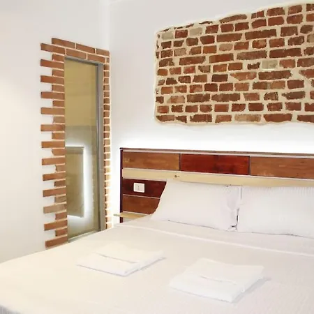 Downtown With Self Check-in 24/7. *